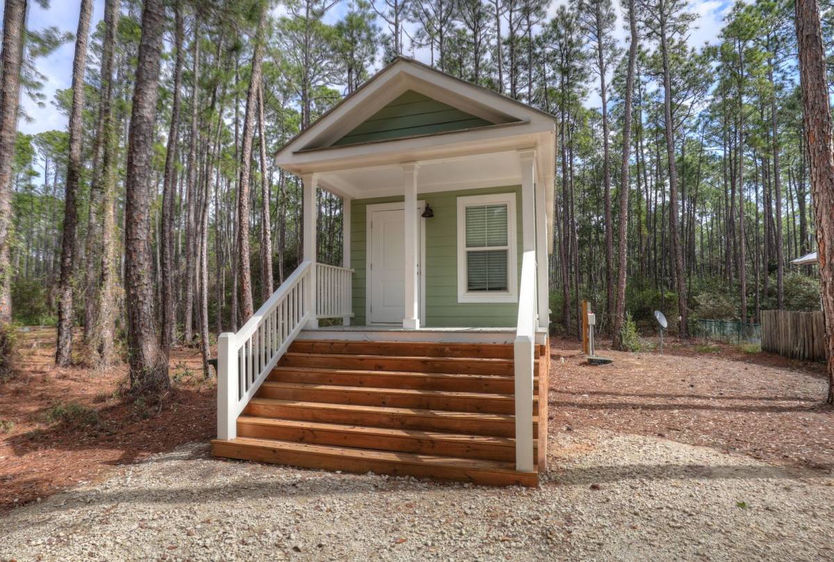 House for rent at 14588 Scenic Highway 98, Fairhope, AL 36532