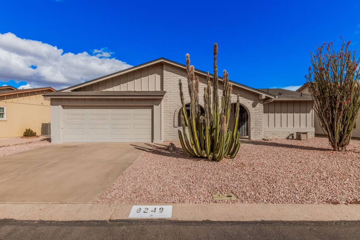 House for rent at 8248 E Emelita Ave, Mesa, AZ 85208