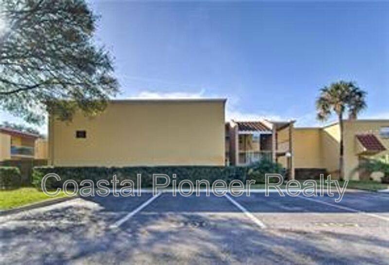 Condo for rent at 2868 Somerset Park Dr #103, Tampa, FL 33613