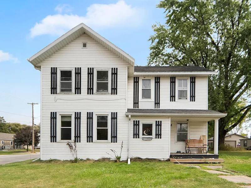 Apartment for rent at 208 S Mill St #2, Seymour, WI 54165