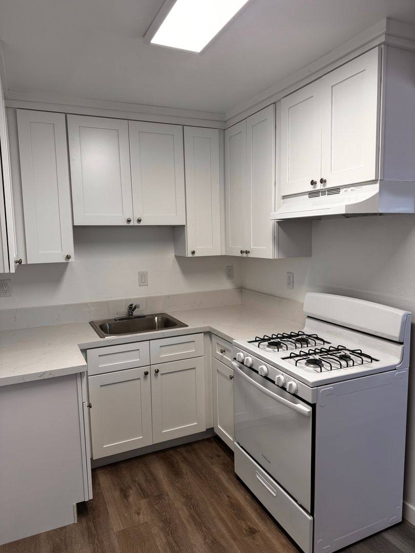 Apartment for rent at 842-864 N Olive St, Orange, CA 92867