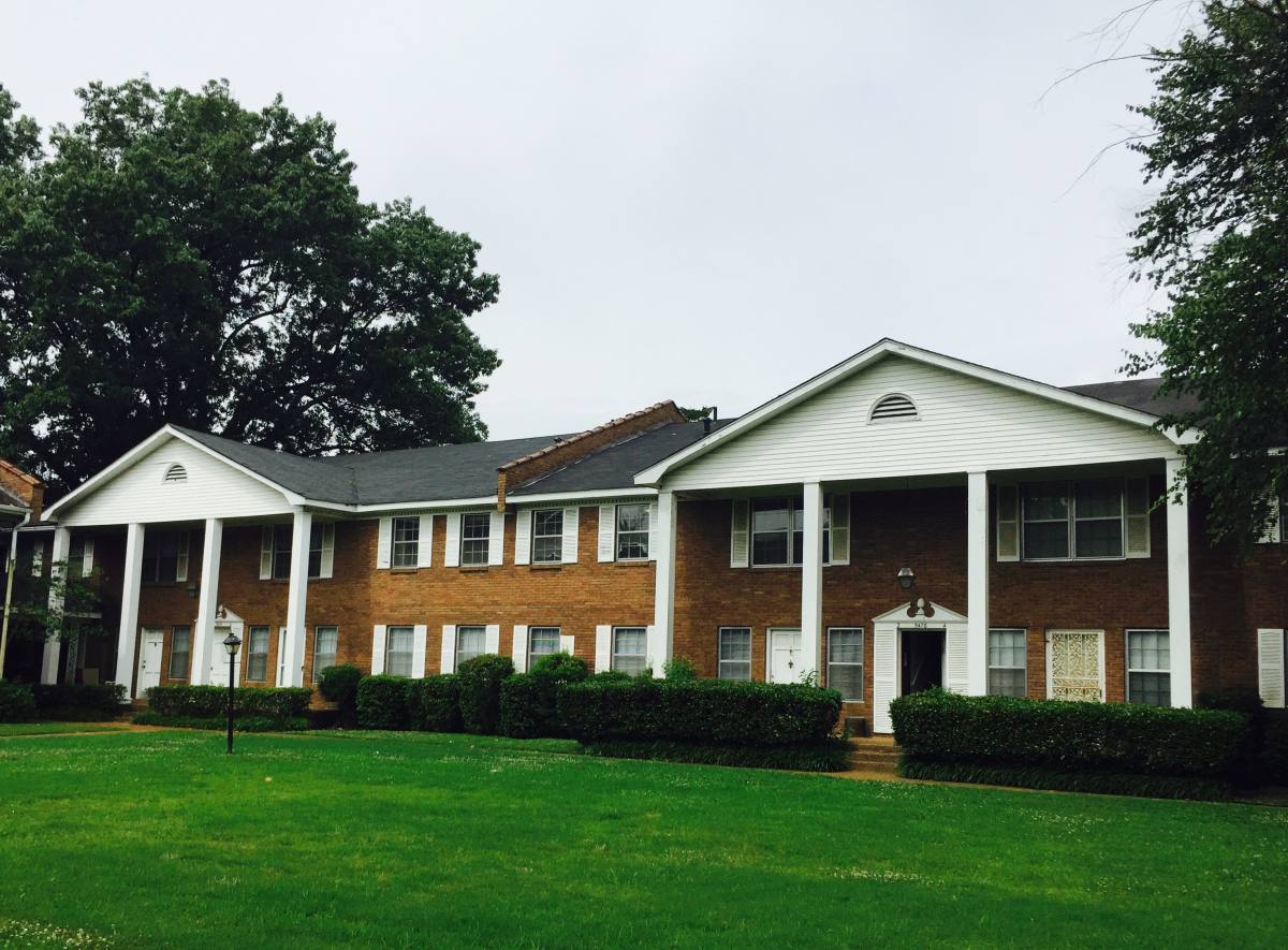 Apartment for rent at 5140 Wheelis Dr, Memphis, TN 38117