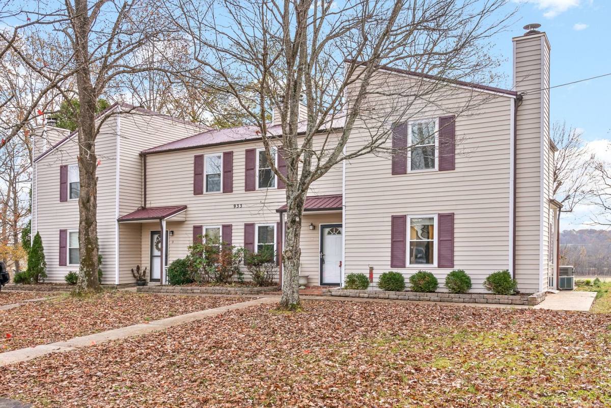 House for rent at 933 C Kingsbury Dr, Clarksville, TN 37042