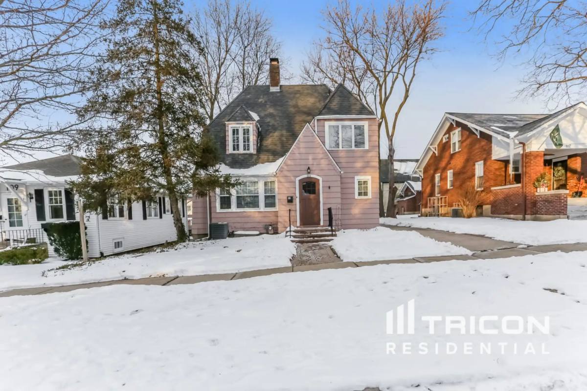 House for rent at 111 N 4th Ave St Charles, Saint Charles, IL 60174
