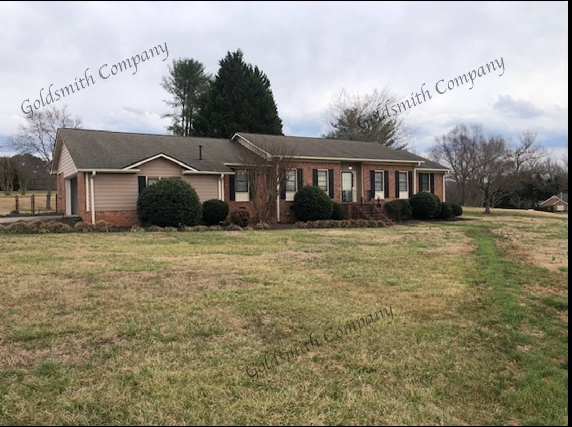 House for rent at 600 Sheffield Rd, Easley, SC 29642