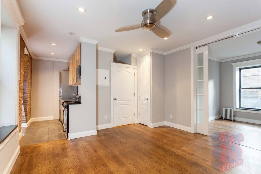 Apartment for rent at 338 E 100th St #4, New York, NY 10029