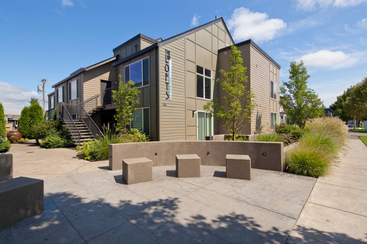 Apartment for rent at 125-135-155 E 19th, Eugene, OR 97401
