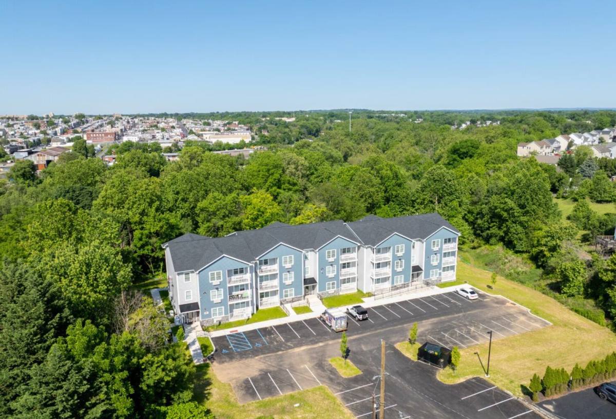 Apartment for rent at 948 N Front St, Allentown, PA 18102