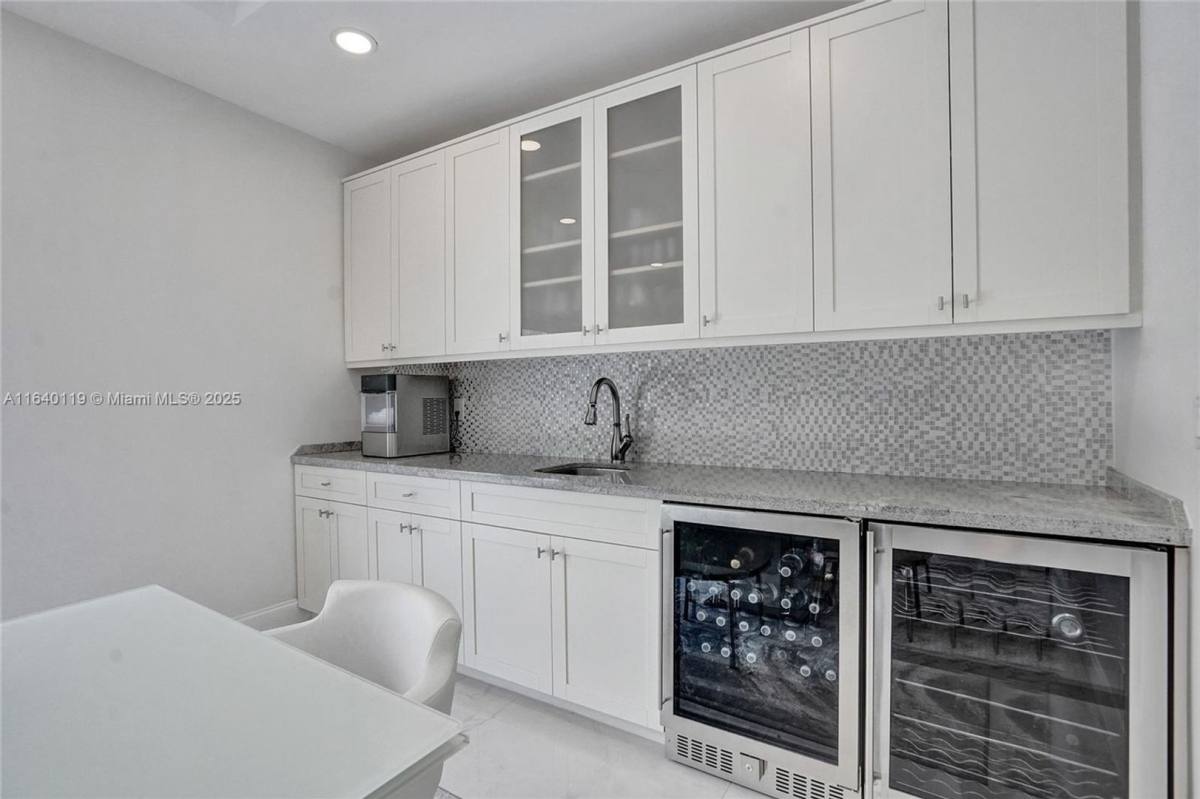 House for rent at 3881 NE 16th Ave, Fort Lauderdale, FL 33334