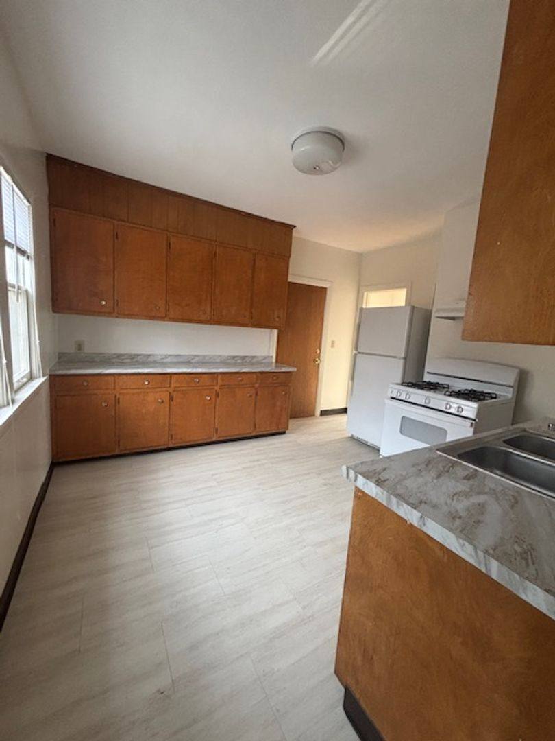 Apartment for rent at 953-55 Westcott St, Syracuse, NY 13210