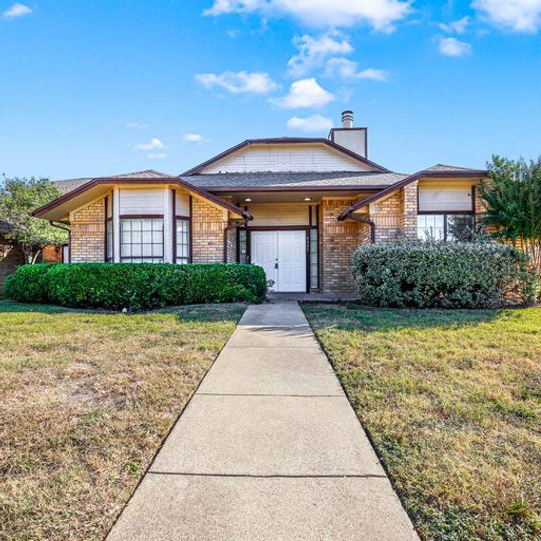 Apartment for rent at 4043 Saint Christopher Lane, Dallas, TX 75287