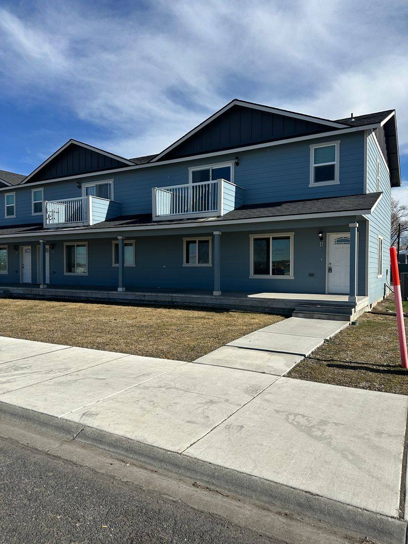 Apartment for rent at 1805 W Marina Dr, Moses Lake, WA 98837