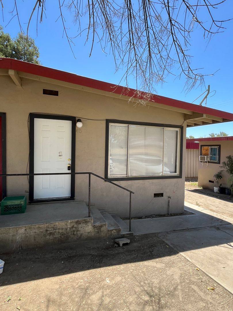 Apartment for rent at 405-425 W Westfield Ave, Porterville, CA 93257