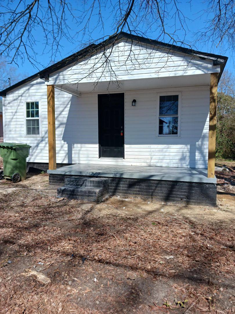 House for rent at 307 Cedar St, Lancaster, SC 29720