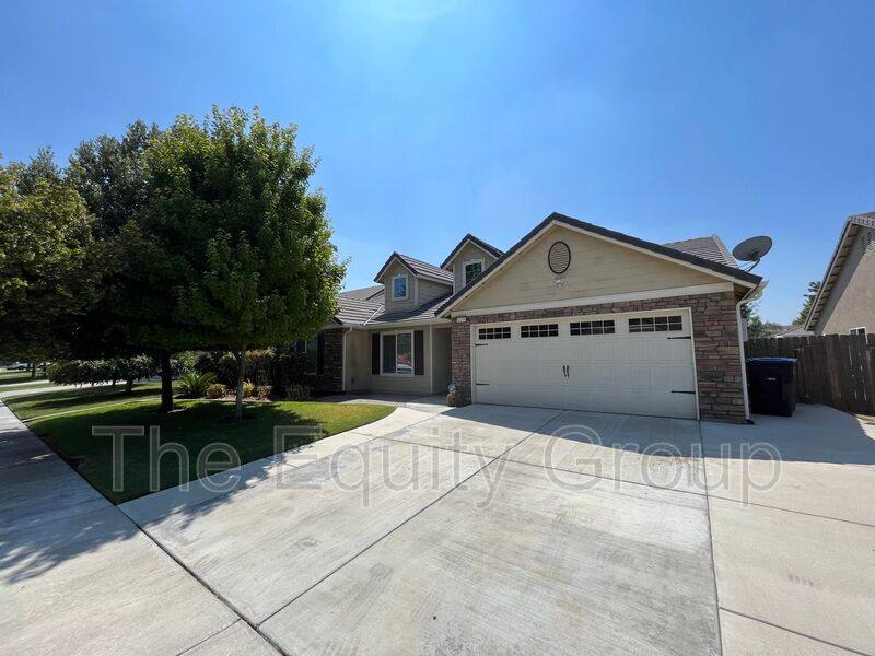 House for rent at 4135 W Buena Vista Ave, Visalia, CA 93291