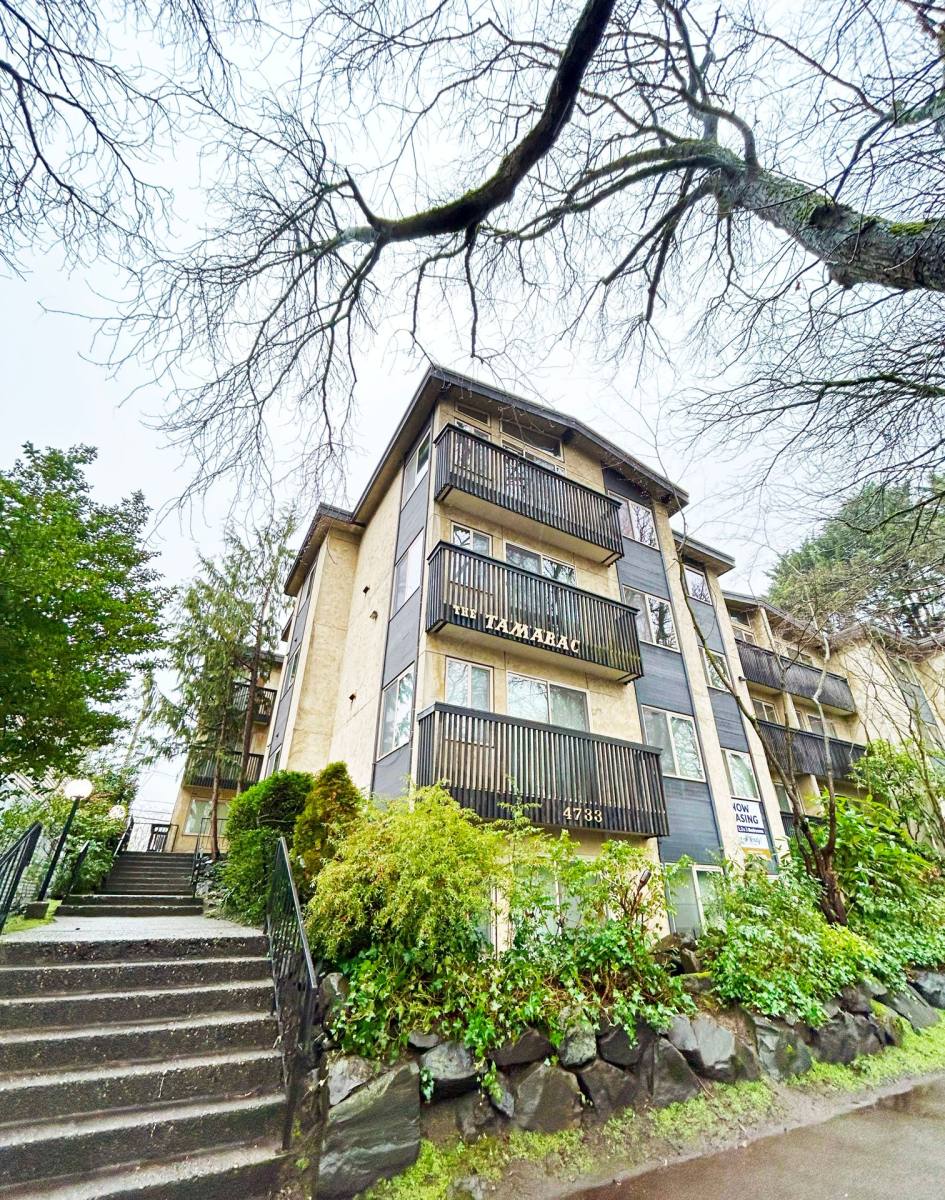 Apartment for rent at 4733 17th Ave NE, Seattle, WA 98105