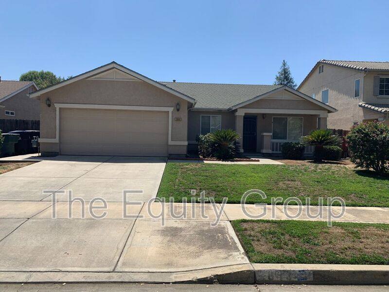 House for rent at 2843 W Brooke Ave, Visalia, CA 93291