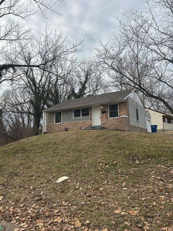 House for rent at 115 Spring Garden Dr, Saint Louis, MO 63137