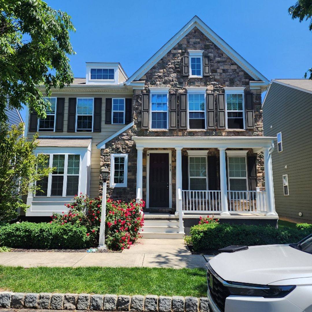 House for rent at 512 Shaw St, Mechanicsburg, PA 17050