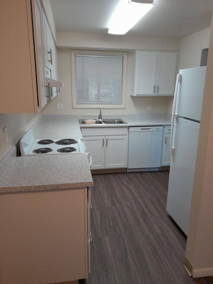 Apartment for rent at 3932 Lancaster Dr NE, Salem, OR 97305