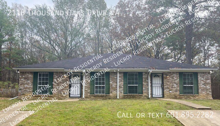 Apartment for rent at 2118 Thousand Oaks Dr #A, Jackson, MS 39212