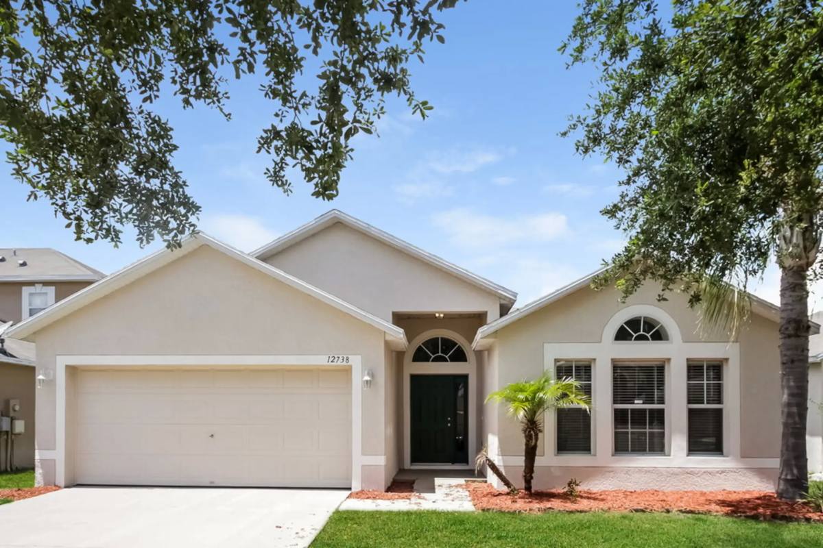 House for rent at 12738 Lake Vista Dr, Gibsonton, FL 33534