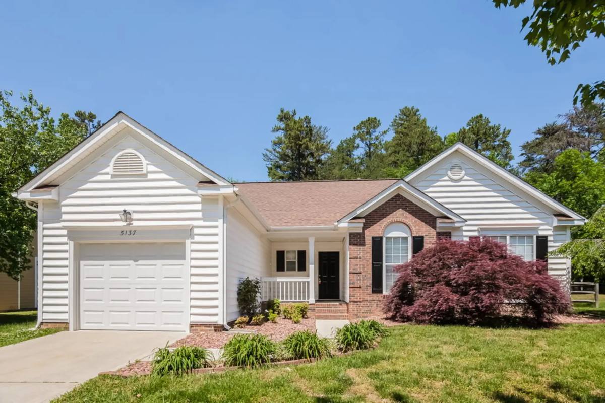 5137 Haybridge Rd, Charlotte, NC 28269
