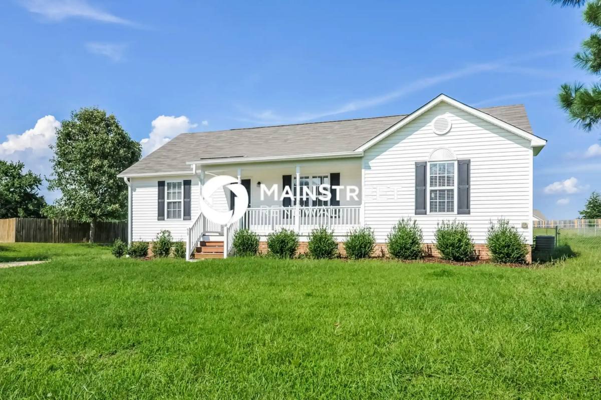 House for rent at 99 S Ledford Dr, Clayton, NC 27520