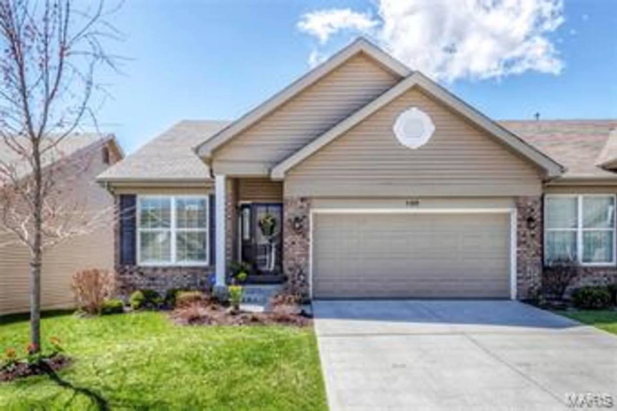 5349 Lakepath Way, Eureka, MO 63025
