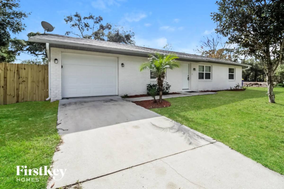 House for rent at 3203 Silver Palm Dr, Edgewater, FL 32141