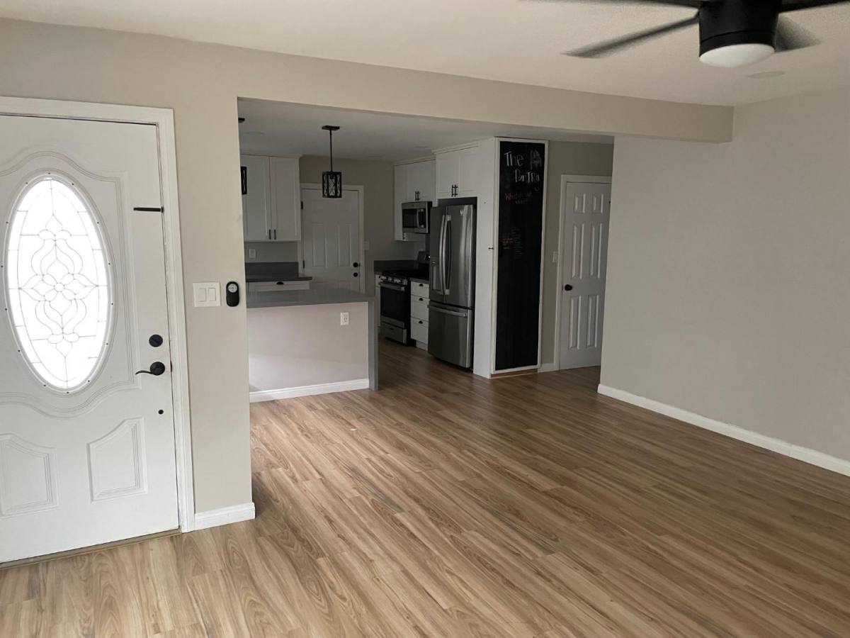 Apartment for rent at 5515 San Mateo Dr, San Diego, CA 92114