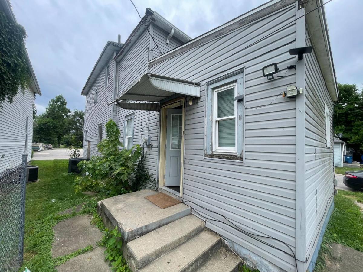 Apartment for rent at 2000 Locust St #B, Terre Haute, IN 47807