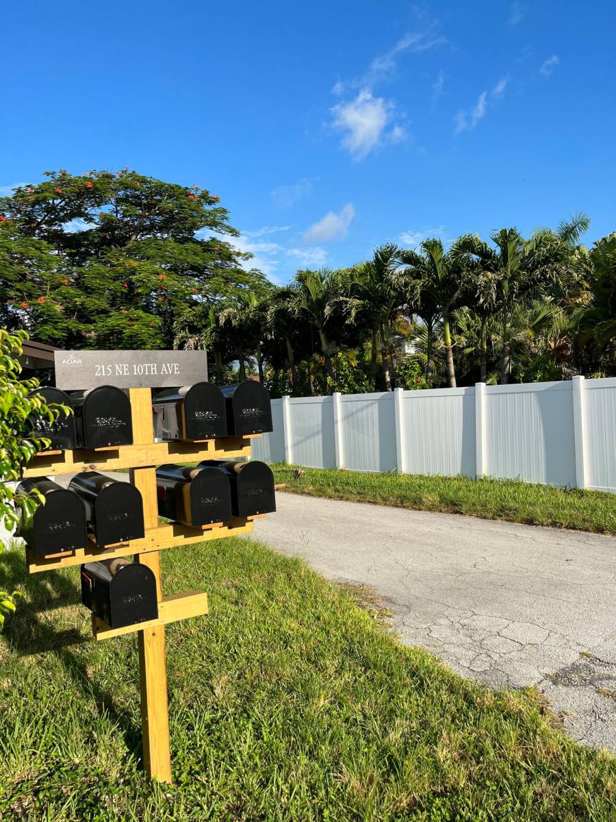 Apartment for rent at 212 NE 8th Ave, Hallandale, FL 33009