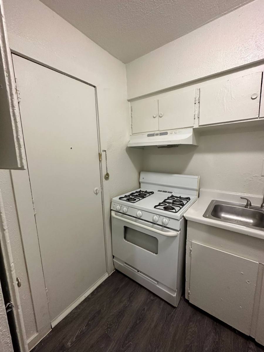 Apartment for rent at 4815 Gaston Ave, Dallas, TX 75246