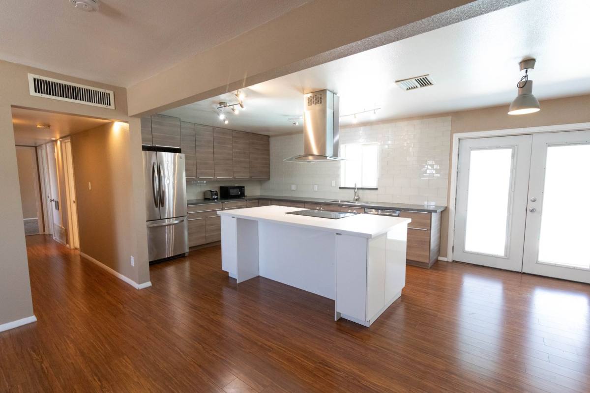 House for rent at 1149 W 10th St, Tempe, AZ 85281