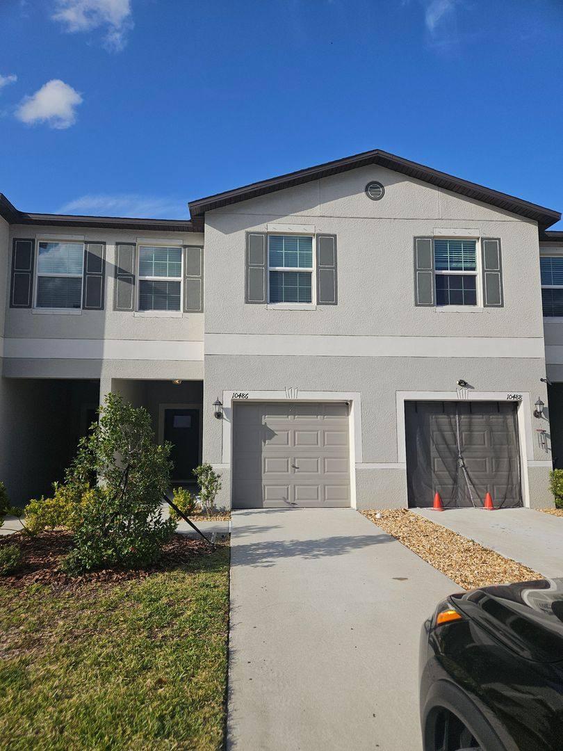 Townhouse for rent at 10486 Shady Preserve Dr, Riverview, FL 33578