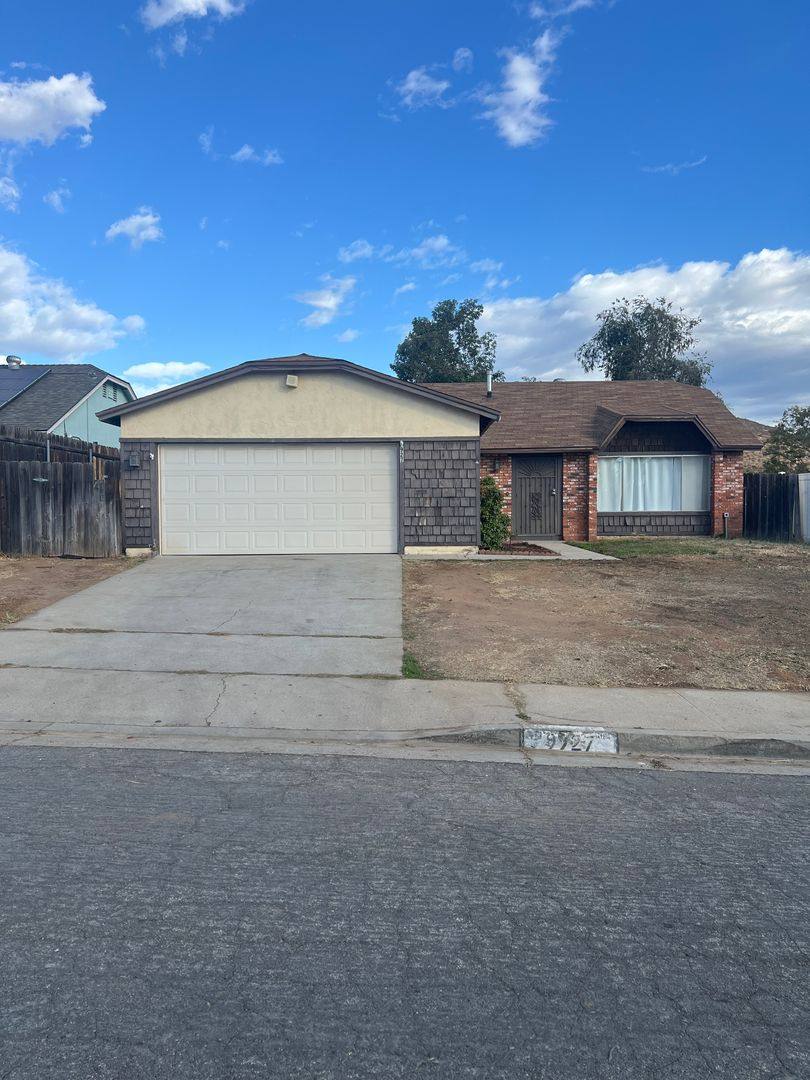 House for rent at 9927 Sadie St, Santee, CA 92071