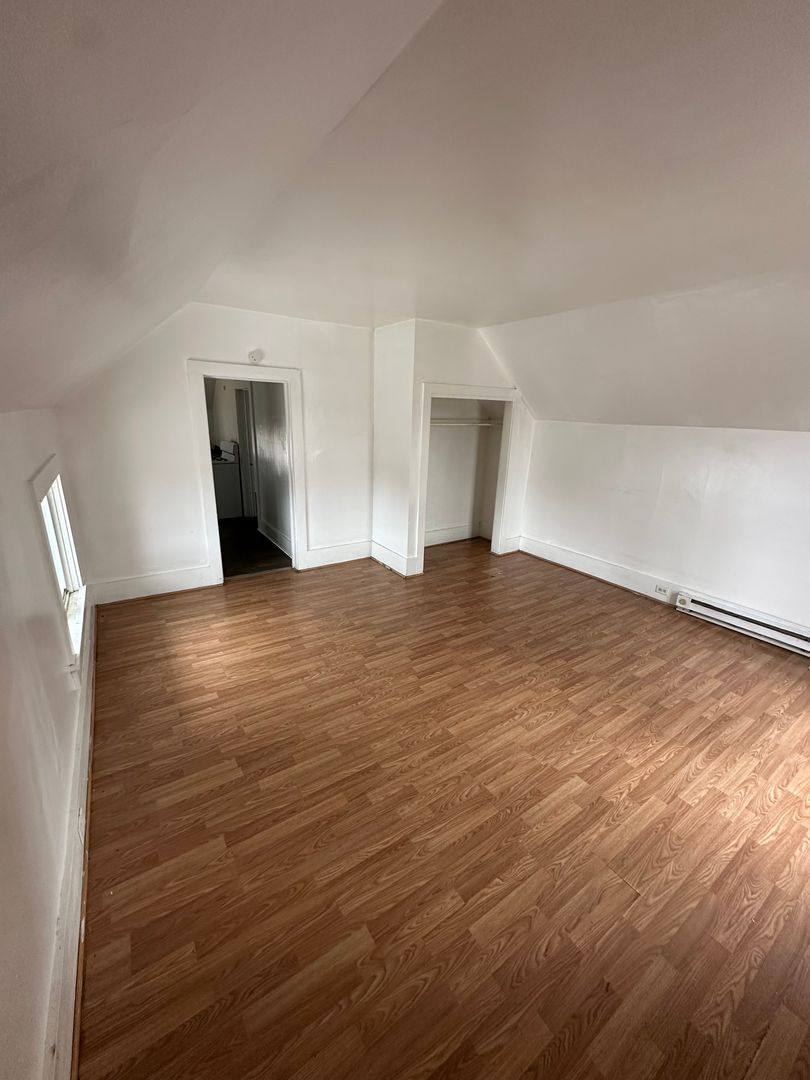 Apartment for rent at 311 S 10th St, Goshen, IN 46528