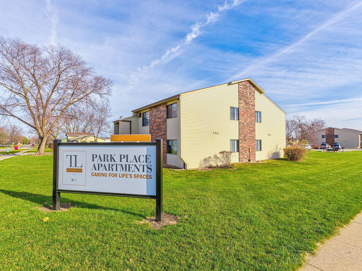 Apartment for rent at 505 & 507 E, Huxley, IA 50124