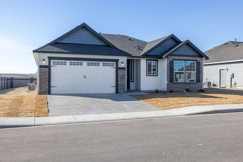 House for rent at 8317 Ballard Loop, Richland, WA 99352