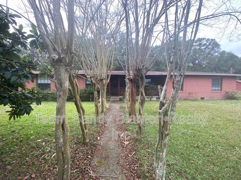 House for rent at 7451 Lanier Dr, Pensacola, FL 32504
