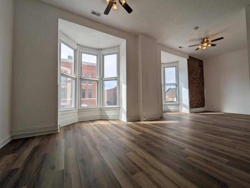 Apartment for rent at 108 N 1st St, Oskaloosa, IA 52577