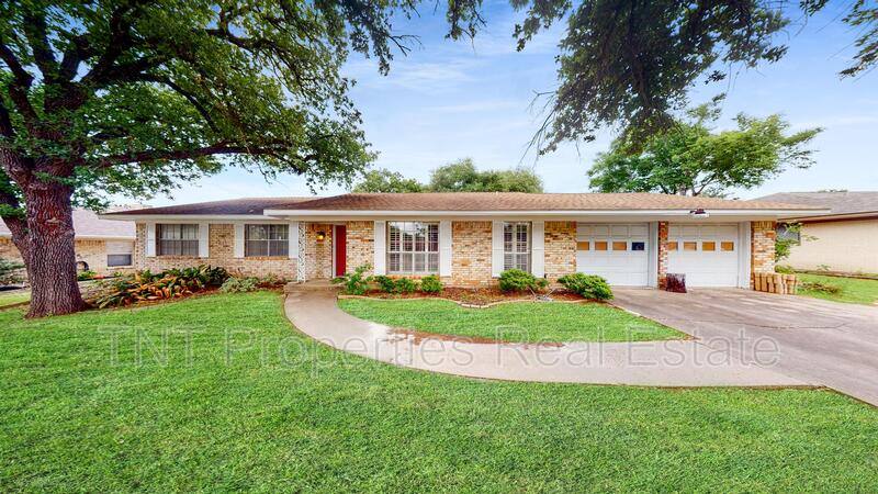 House for rent at 2309 Oxford St, Bryan, TX 77802