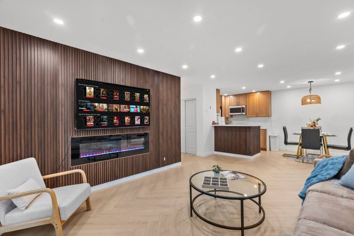 Apartment for rent at 4710 Park Granada, Calabasas, CA 91302