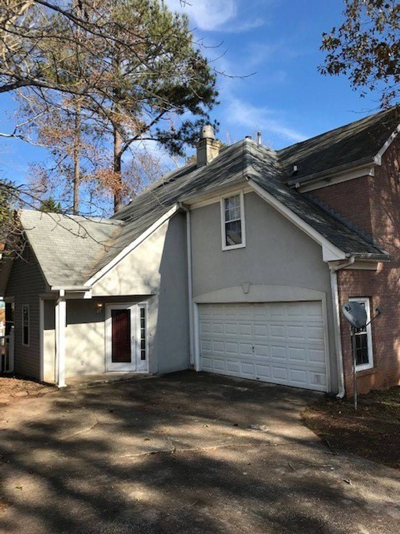 House for rent at 135 S Fairfield Dr, Peachtree City, GA 30269
