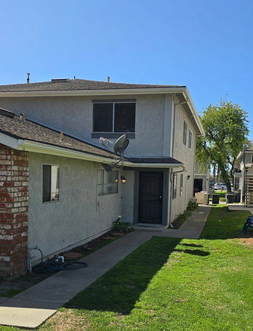 Condo for rent at 1203 Acadia Place, Ventura, CA 93003