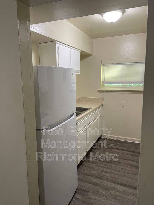 Apartment for rent at 2002 Warren Ave E, Hopewell, VA 23860