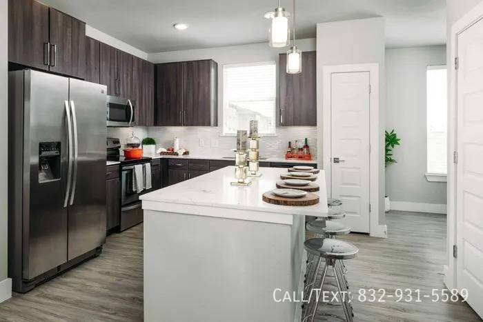 Apartment for rent at 1600 Whiteback Dr #GH1, Houston, TX 77084