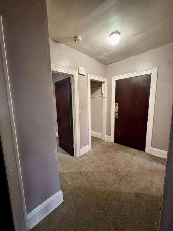Apartment for rent at 14300 Lakeshore Blvd #6, Cleveland, OH 44110