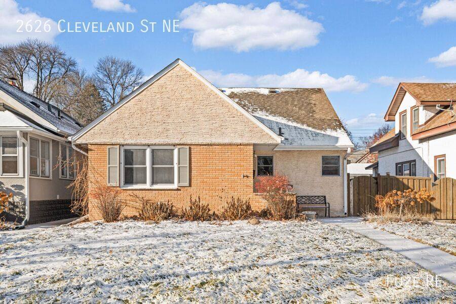 2626 Cleveland St NE, Minneapolis, MN 55418